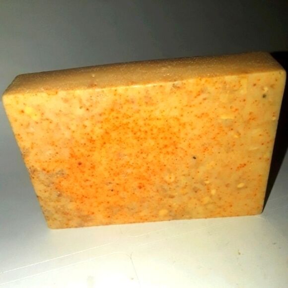 hand CRAFTED Organic Vanilla Honey& Oats soap bar - Picture 7 of 8